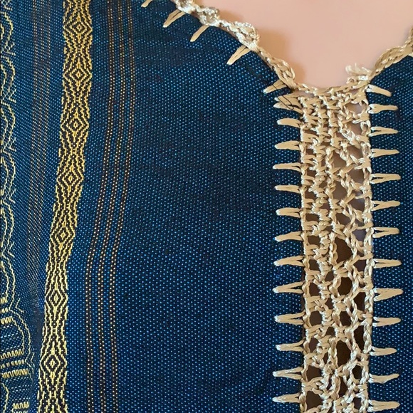 Mexican Tunic Made on a Treadle Loom. - Picture 7 of 8